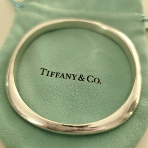 Tiffany & Co  Elsa Peretti Bangle